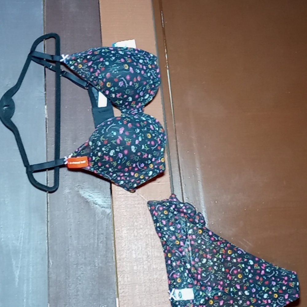 NWT Feminine Parade Multiple sizes sexy Black Floral Padded Underwire bra  Thong - Picture 4 of 13
